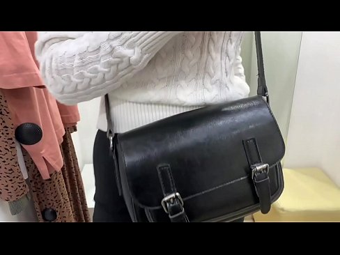 ❤️ Melancap awam perempuan jalang FeralBerry dengan dildo di dalam bilik pemasangan ❤️❌ Lucah tegar pada ms.japangaysex.ru ﹏